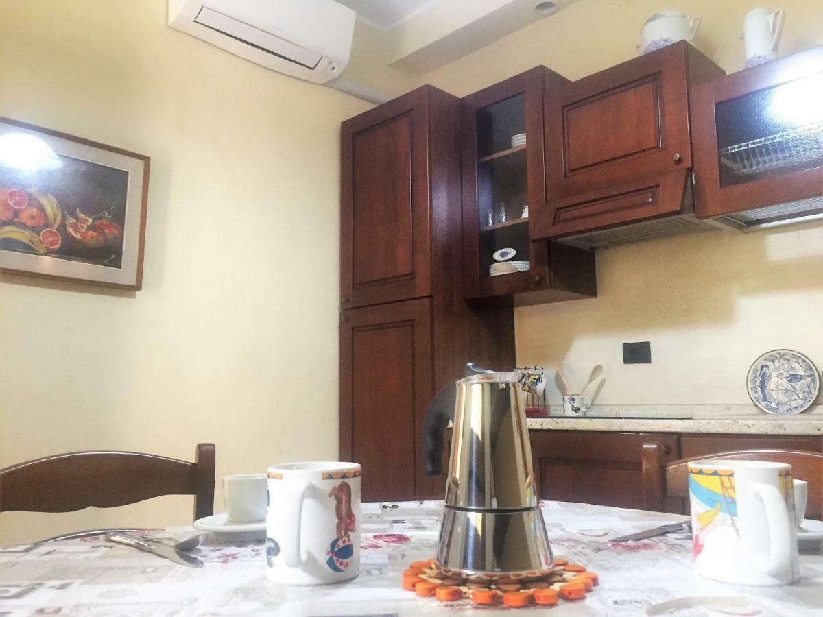 Lovely Apartments Barra Di Ferro Centro Storico Κούνεο Εξωτερικό φωτογραφία